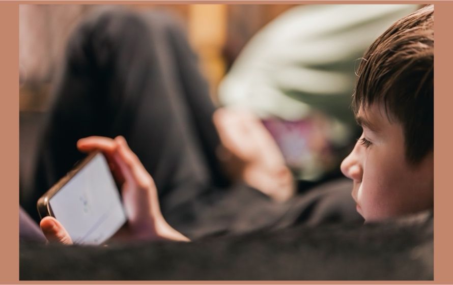 Con i Bambini, aperto il bando “Legami di libertà” per il contrasto delle dipendenze tra gli adolescenti