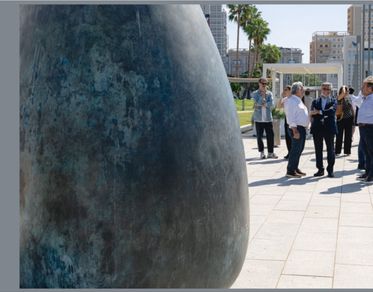 “Oltre la Forma”, sette sculture di Kan Yasuda sul lungomare di Cagliari